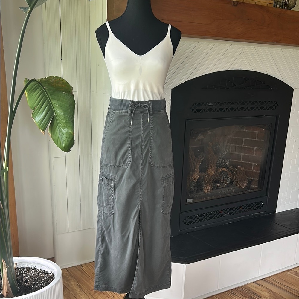 American Eagle Outfitters Gray Maxi Cargo Skirt - Picture 11 of 12